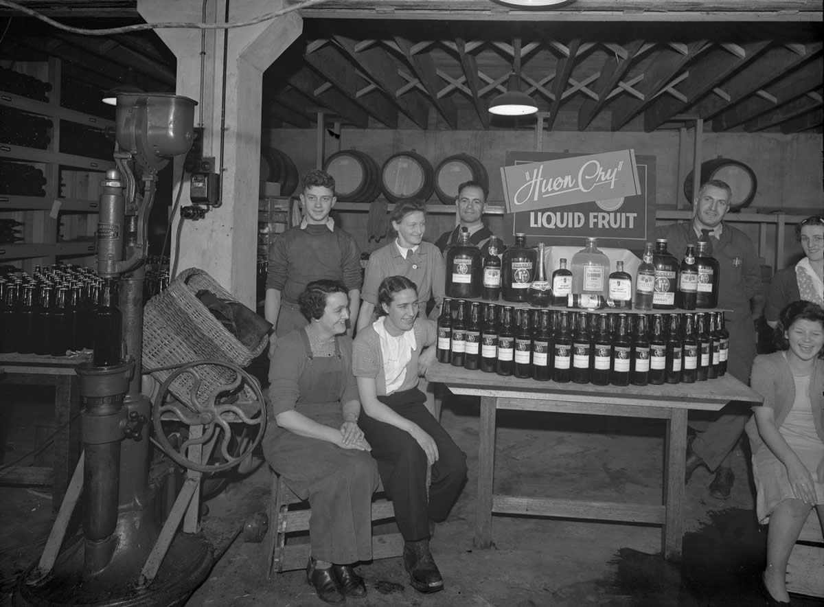 Huon Cry liquid fruit during WWII 1940s